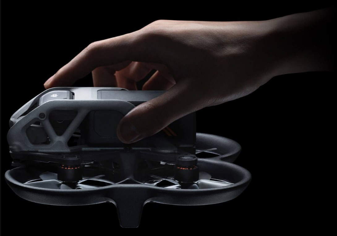 Квадрокоптер DJI Avata Pro View Combo with Goggles 2 and Motion