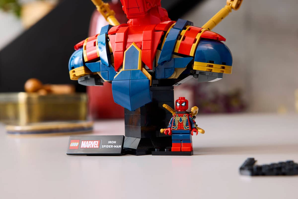 Конструктор LEGO Marvel Погруддя Залізної Людини-Павука - VR STORE